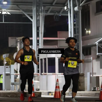 Runner Photo 7083085