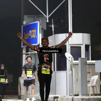 Runner Photo 7083089