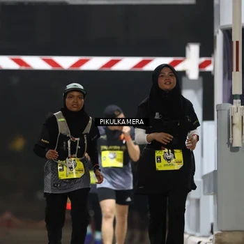 Runner Photo 7083101