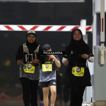 Runner Photo 7083102