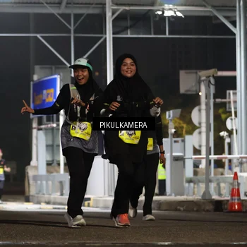 Runner Photo 7083110