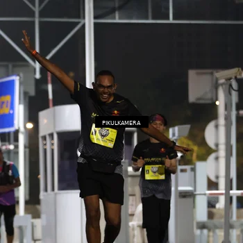 Runner Photo 7083127