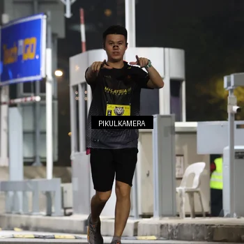 Runner Photo 7083183