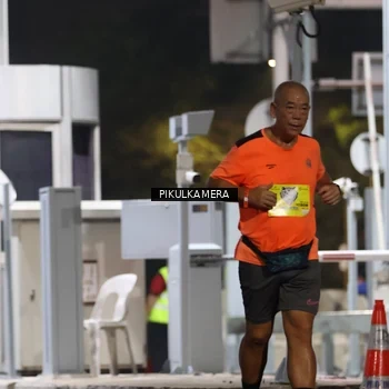 Runner Photo 7083209