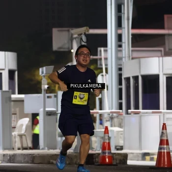 Runner Photo 7083283