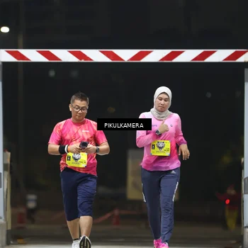 Runner Photo 7083338