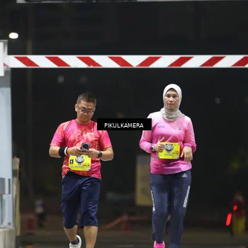Runner Photo 7083342
