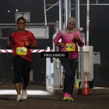Runner Photo 7083354