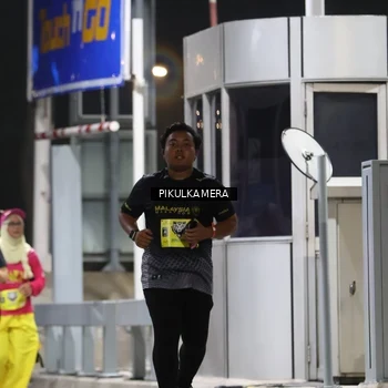 Runner Photo 7083372