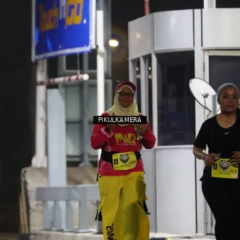 Runner Photo 7083377