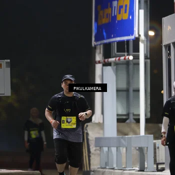 Runner Photo 7083443