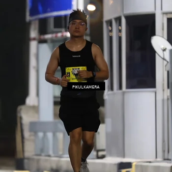 Runner Photo 7083463