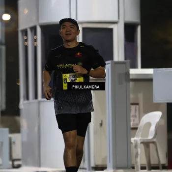 Runner Photo 7083473