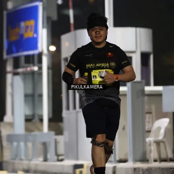 Runner Photo 7083500