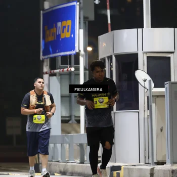 Runner Photo 7083501