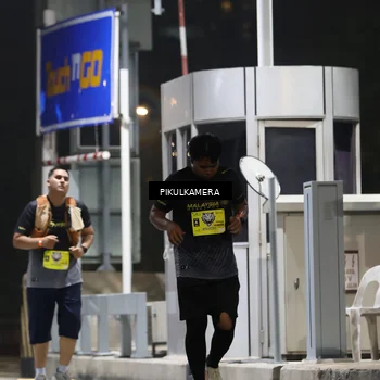 Runner Photo 7083505