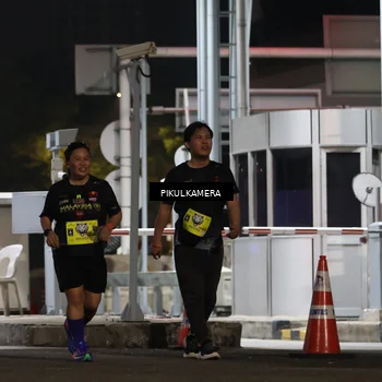 Runner Photo 7083572