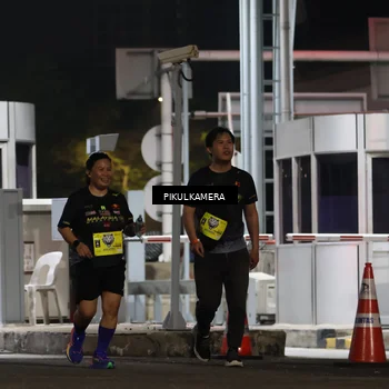 Runner Photo 7083575