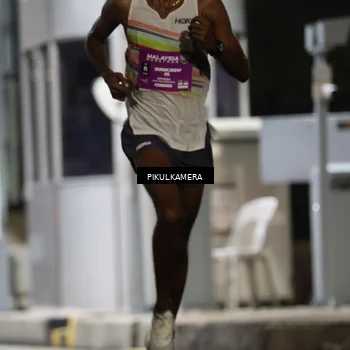 Runner Photo 7083626