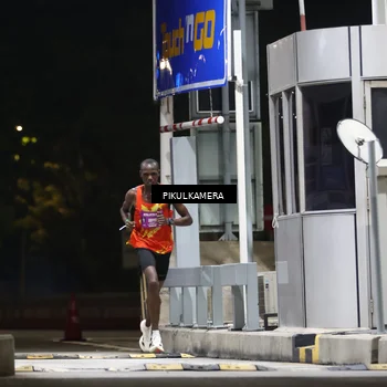 Runner Photo 7083627