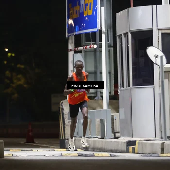 Runner Photo 7083629