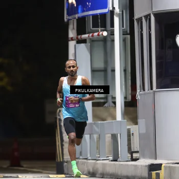 Runner Photo 7083640
