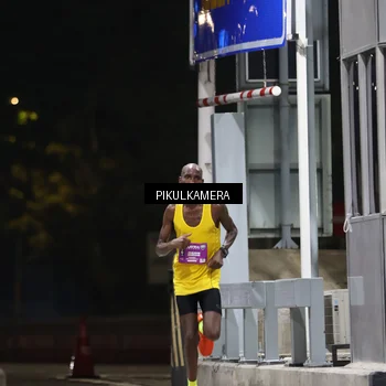 Runner Photo 7083647