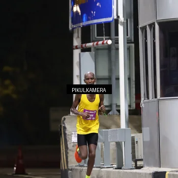 Runner Photo 7083648