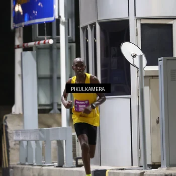 Runner Photo 7083656
