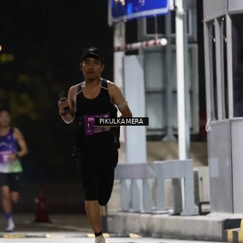 Runner Photo 7083670