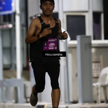 Runner Photo 7083677
