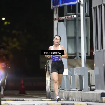 Runner Photo 7083687