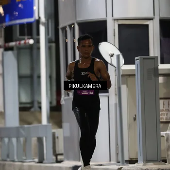 Runner Photo 7083712