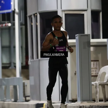 Runner Photo 7083714