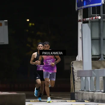 Runner Photo 7083715