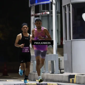 Runner Photo 7083721