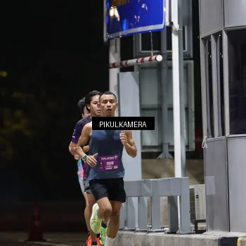 Runner Photo 7083740