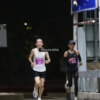 Runner Photo 7083745