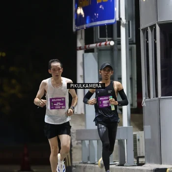 Runner Photo 7083749