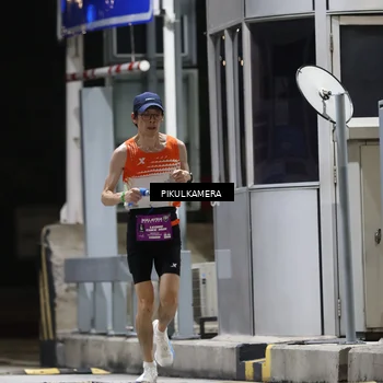 Runner Photo 7083762