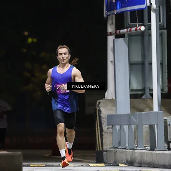 Runner Photo 7083793