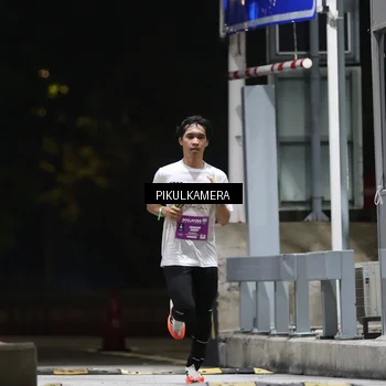Runner Photo 7083799