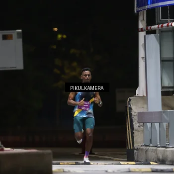 Runner Photo 7083808