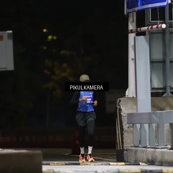 Runner Photo 7083818