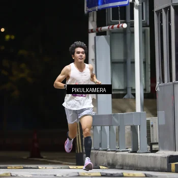 Runner Photo 7083836
