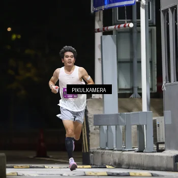 Runner Photo 7083837