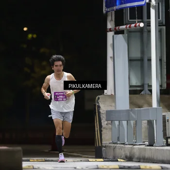 Runner Photo 7083841