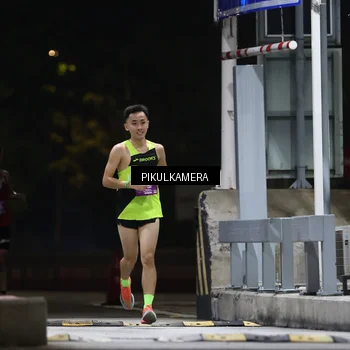 Runner Photo 7083844