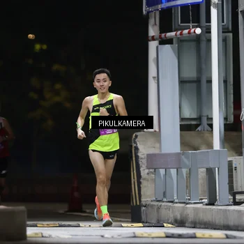 Runner Photo 7083845