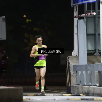 Runner Photo 7083846